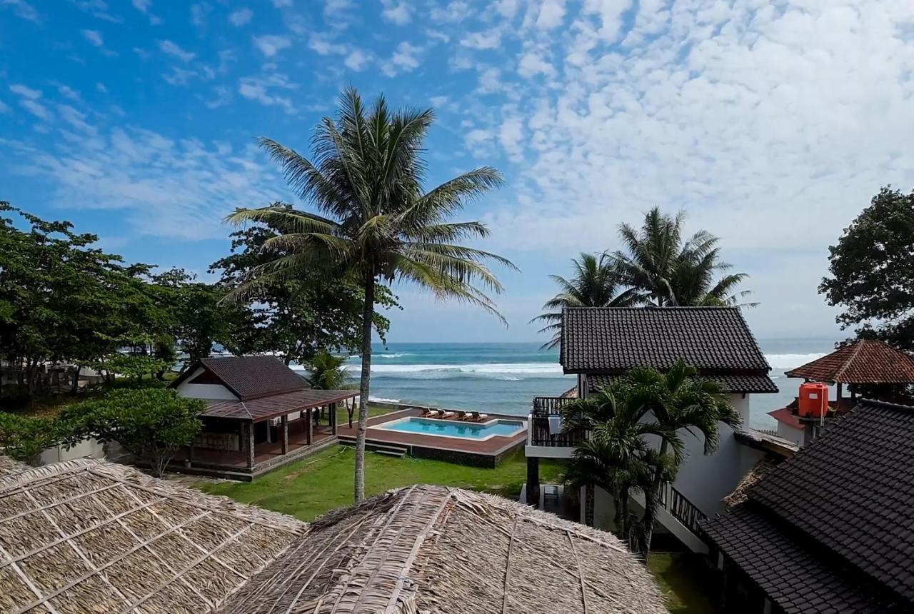 The Ujung Bocur Bungalows Krui Екстер'єр фото
